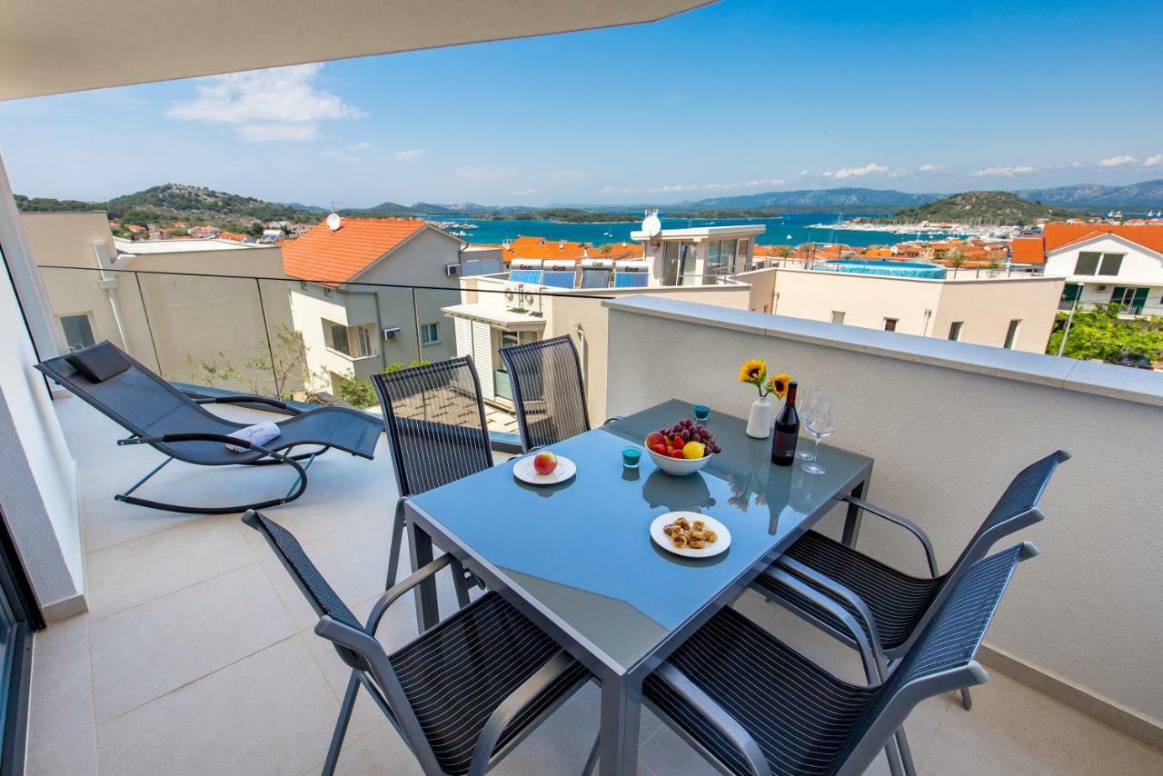 Luxury Apartment Joo & Joo Murter Exterior foto